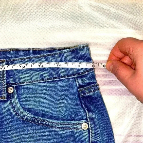 ONLY BLUE DENIMO VINTAGE 1995 FANCY RIPPED DENIM MINI SKIRT PERFECT CONDITION - Picture 2 of 9